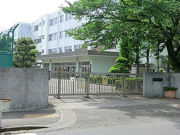 茅ヶ崎市立鶴が台小学校まで855m