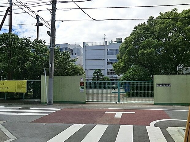 大田区立六郷中学校まで1151m