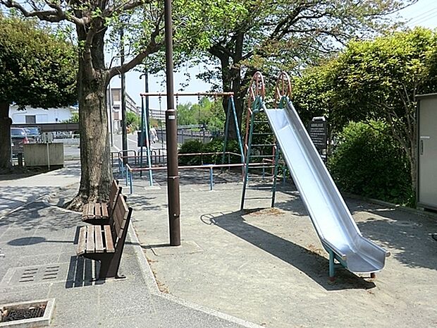 海里橋公園まで120m