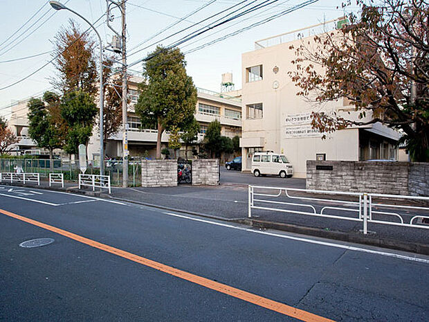 横浜市立菅田中学校まで1544m