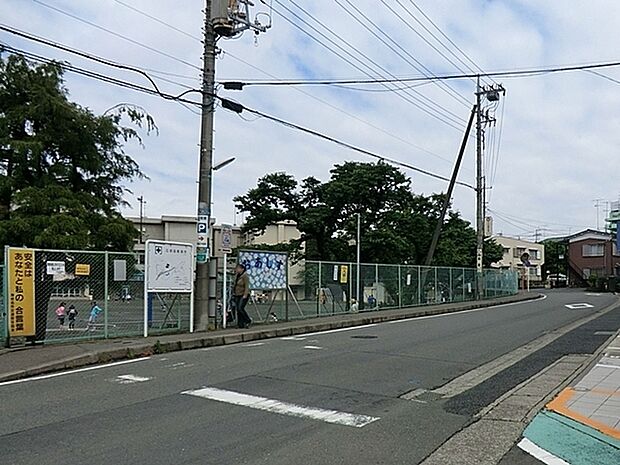 海老名市立柏ヶ谷小学校まで1420m