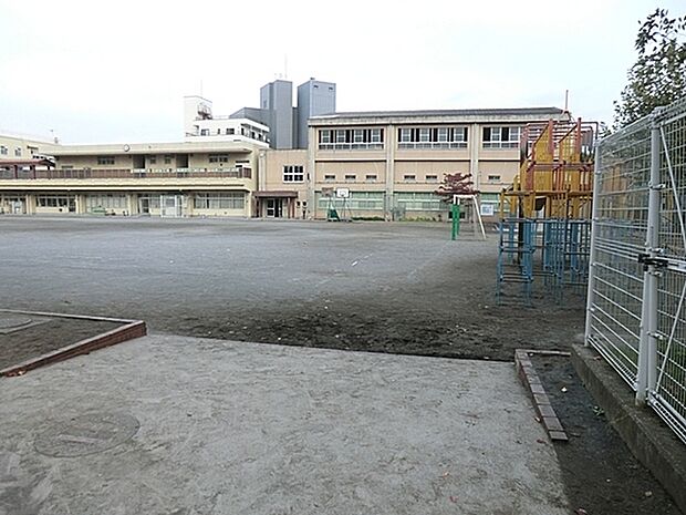 横浜市立豊岡小学校まで158m