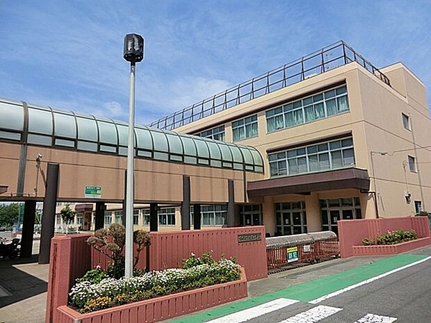 大和市立引地台小学校まで814m