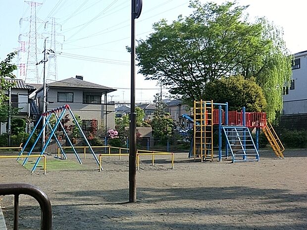 阿久和東公園まで225m
