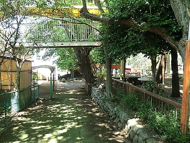まこと幼稚園まで358m