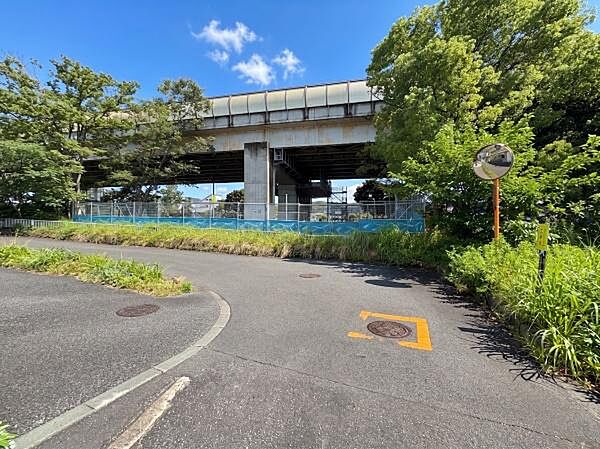 お気軽に辻堂北口店（0120-060-021）までお問合せ下さいませ※AIによる画像加工を行っております。