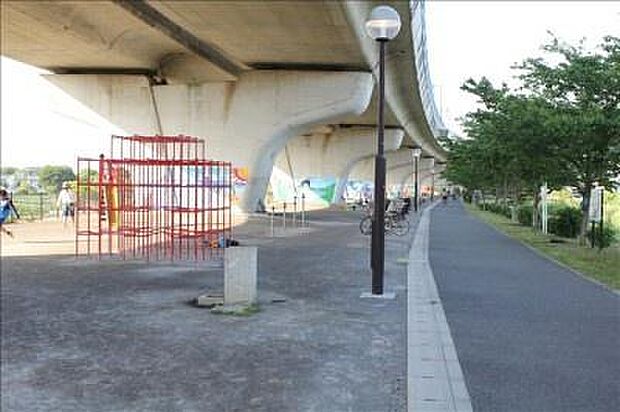湘南夢わくわく公園まで994m