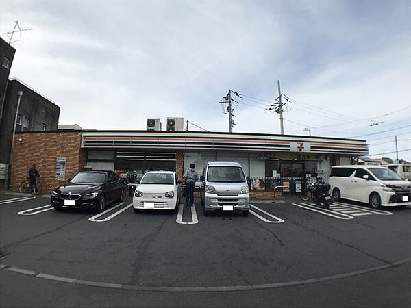 セブンイレブン藤沢鵠沼海岸5丁目店まで155m