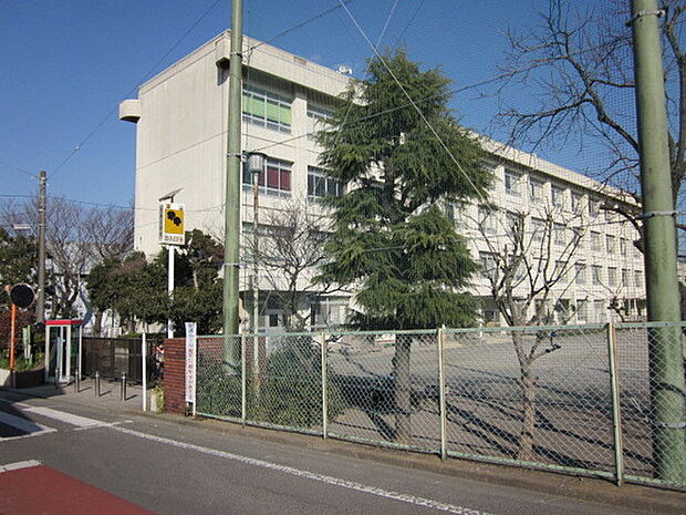 藤沢市立天神小学校まで1143m