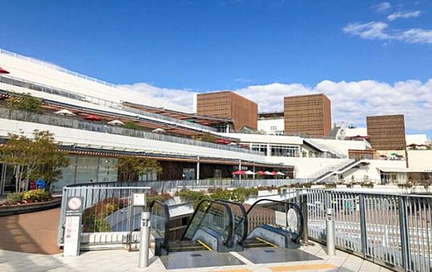 テラスモール湘南まで1795m