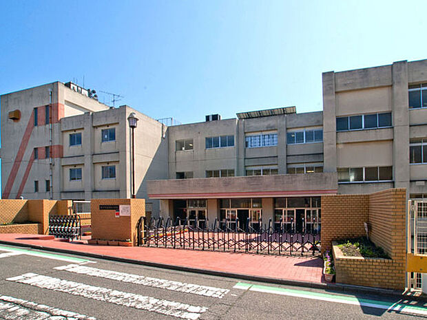 藤沢市立高谷小学校まで1104m