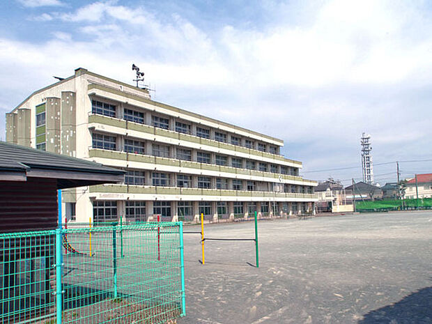 藤沢市立鵠沼小学校まで641m