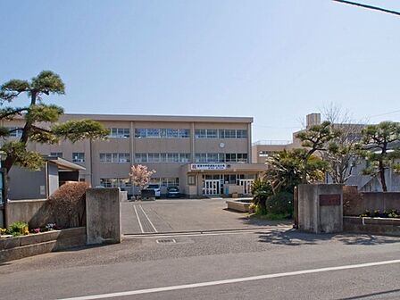 茅ヶ崎市立第一中学校まで1815m