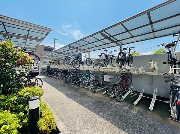 駐輪場
