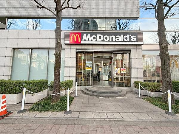 マクドナルド中野坂上店まで727m