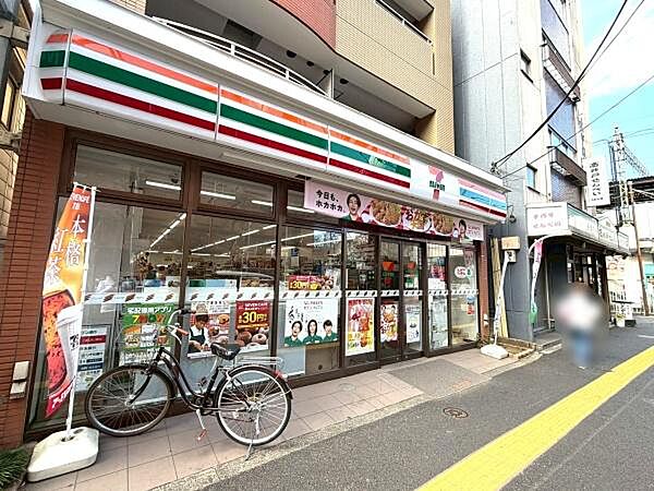 セブンイレブン杉並高井戸駅前店まで510m