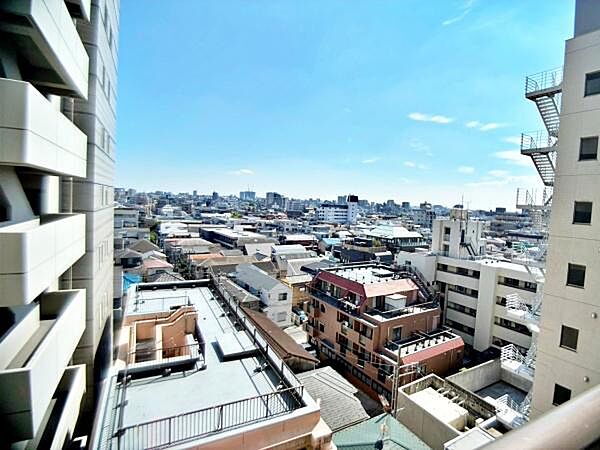 【バルコニー】高層階につき眺望良好