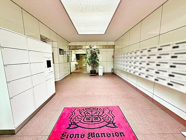 エントランスを拡大表示