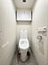 トイレ：【トイレ】上部に収納スペースがあり使いやすいトイレです。
