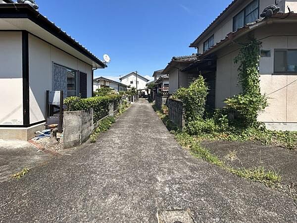 前面道路含む現地（2026年7月撮影）