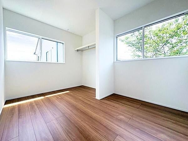 洋室を拡大表示