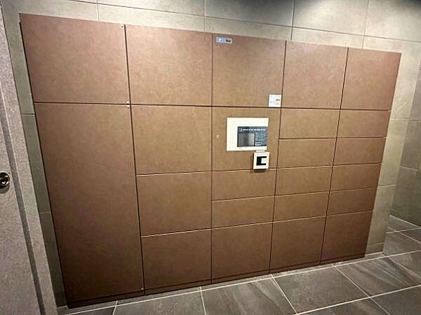 宅配ボックスで不在時の荷物も簡単受け取り