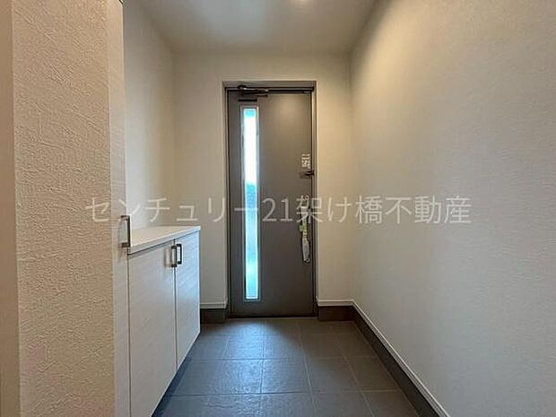 【玄関】飾り棚つきのシューズボックス♪天井高でたっぷり収納!