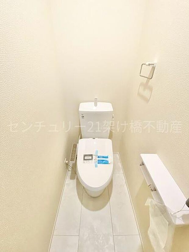 トイレ2箇所ございます♪