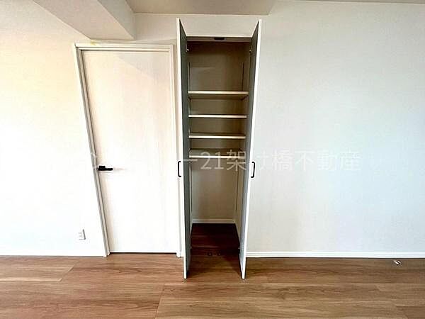 【リビング収納】