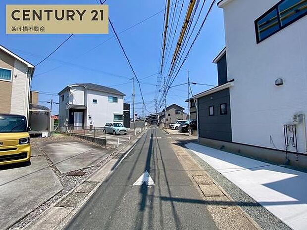 北側公道約4m