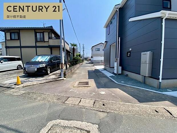 角地です♪東側公道約4m