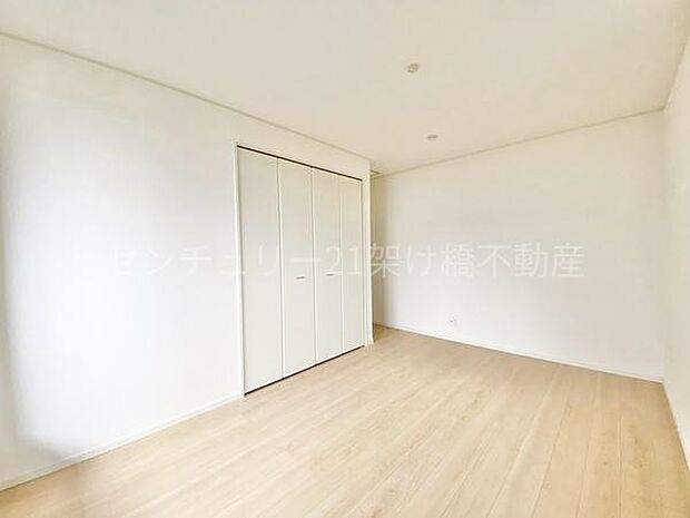 【2階　東側洋室　7.2帖】別角度