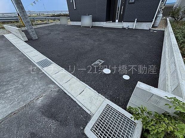 駐車並列2台可能◎