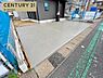 駐車場：駐車場並列2台可能！（但し車種による）