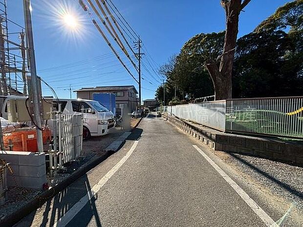 西側公道 幅員約3.5m〜4.2m