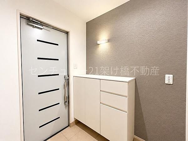 玄関を拡大表示