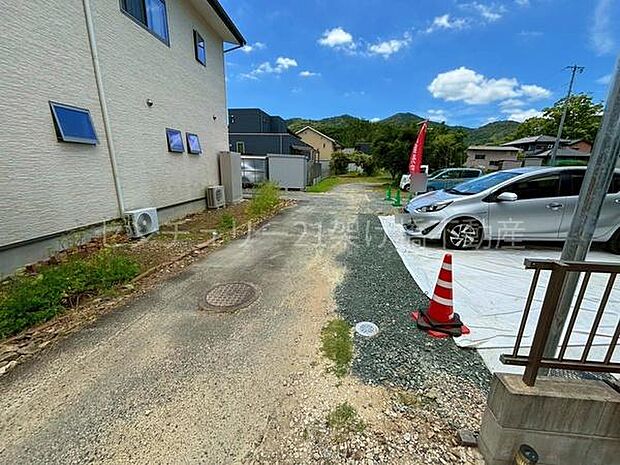 南西側公道約3.5m