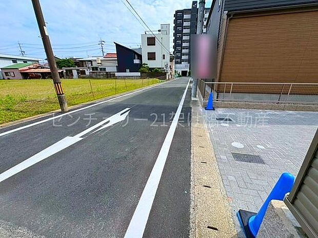 南東側公道約6mあり、駐車も楽々!