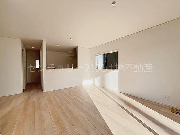 【LDK 17.25帖】隣接する便利な和室つき♪