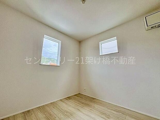 北東側洋室4.3帖