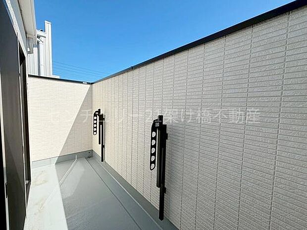 【バルコニー】奥行きのある南面バルコニー♪