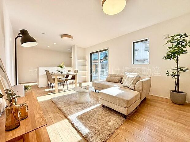 【LDK 16帖】南向きの明るいLDKです♪