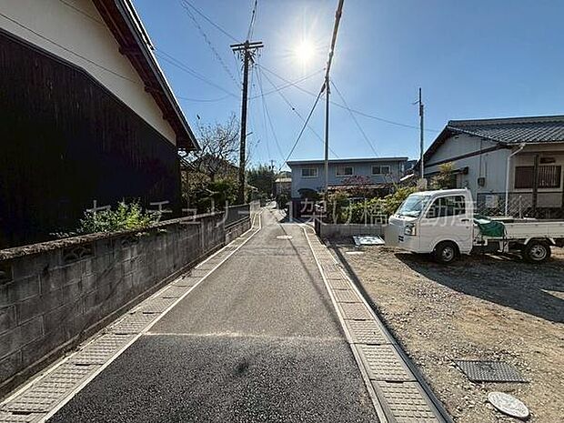 南東側公道幅員約3.5m