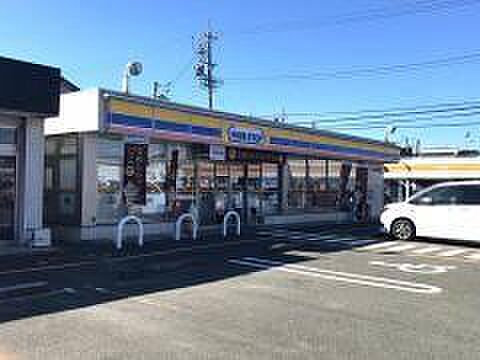 ミニストップ豊橋曙町店まで216m