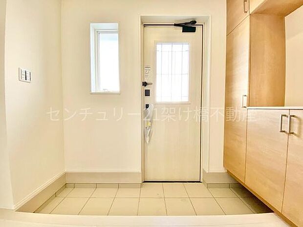 【玄関】トールサイズのシューズボックスでたっぷり収納◎