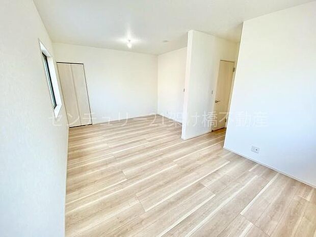 洋室12帖 お子様の成長につれて間仕切りできます。