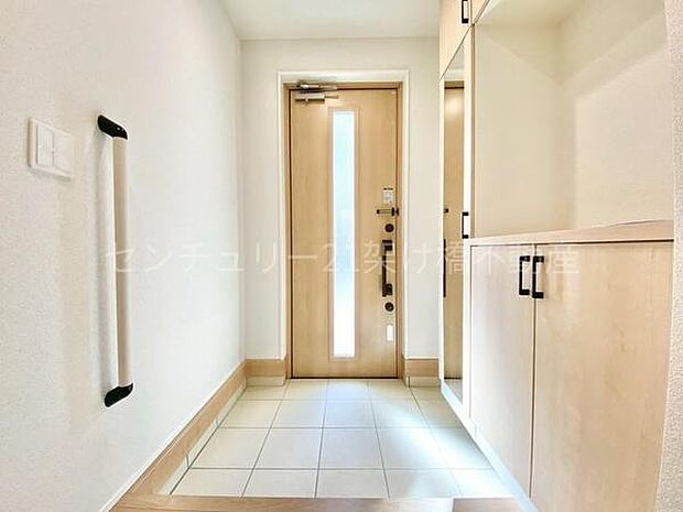 【玄関】飾り棚つきシューズボックス♪