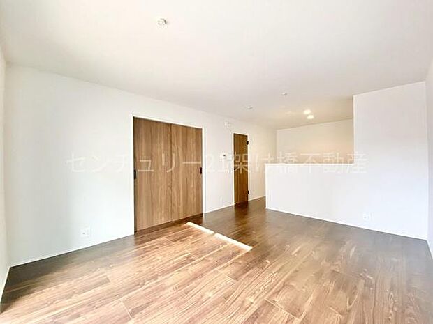 【ＬＤＫ 15帖】人気の縦型ＬＤＫ♪ご家族の様子を見守りながらお料理ができます♪