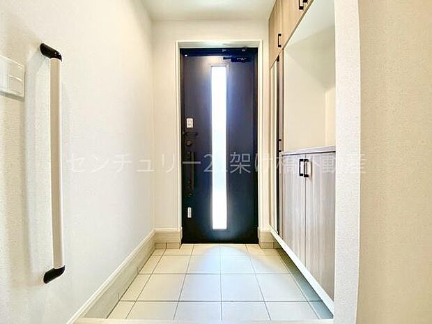 【玄関】飾り棚つきシューズボックス♪