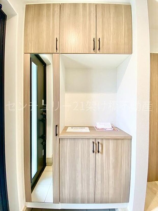 【玄関】飾り棚つきシューズボックス♪